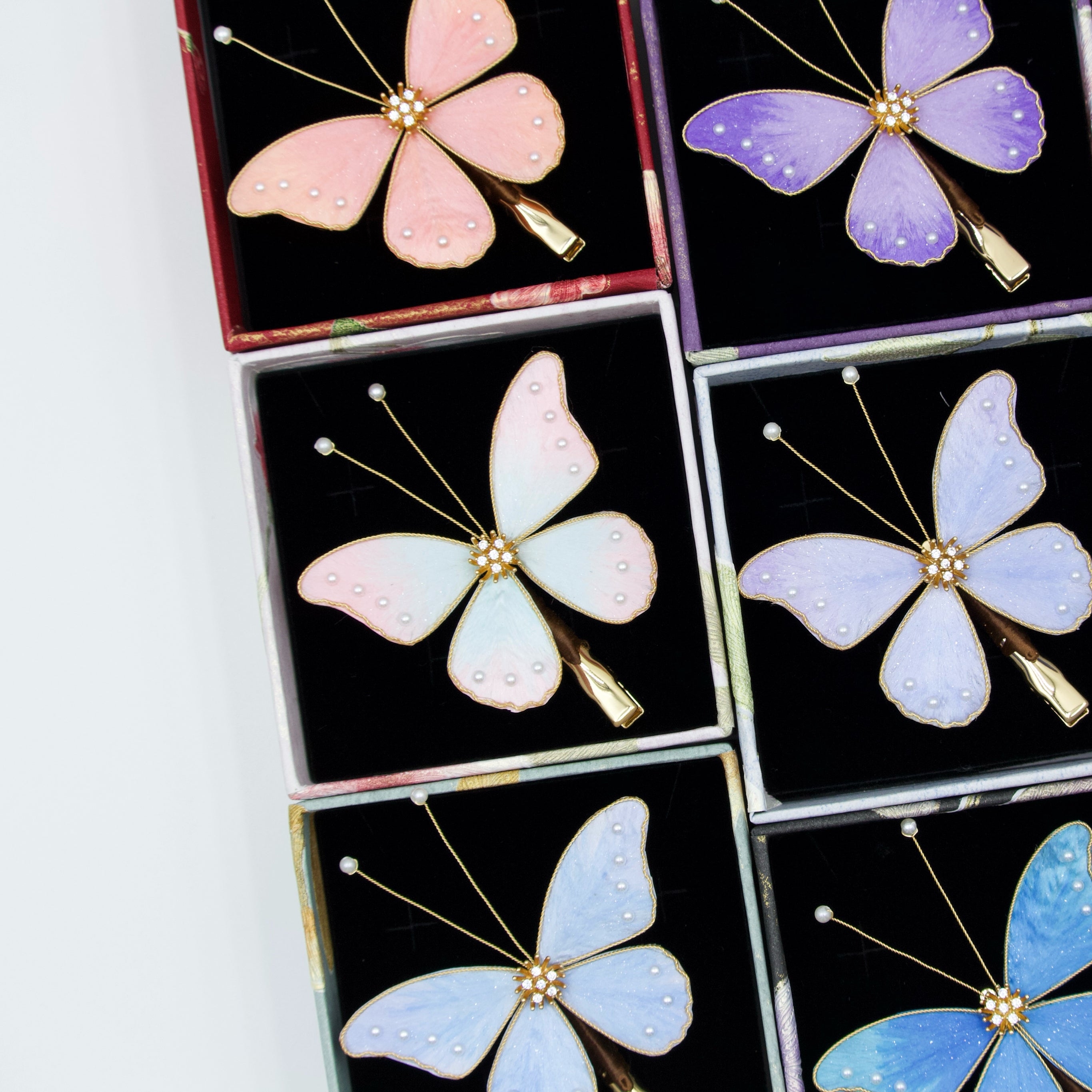 Butterfly Meets Elegance  - Ronghua Hair Clip Blind Box